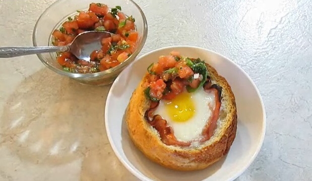 Gobit ekmekte yumurta