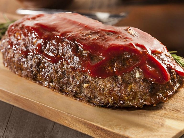 Domates soslu dalyan köfte