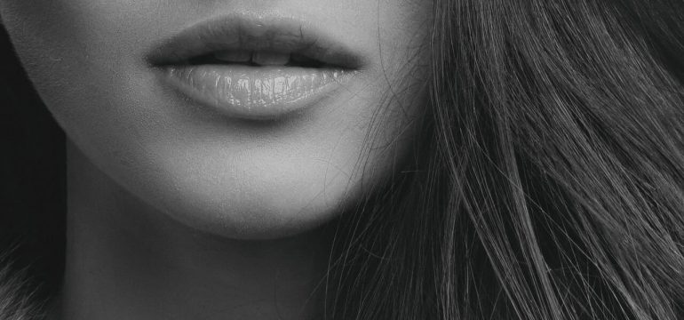 Burun estetiği ve kemik eğriliği ameliyatı