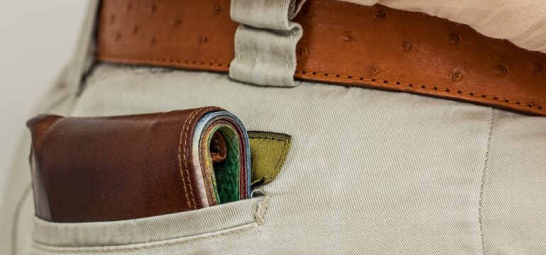 Para çekmek için cüzdan rengi